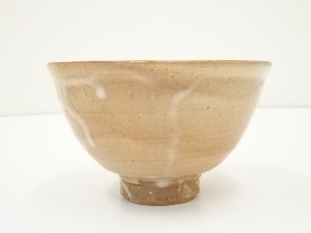 萩焼　松唐造　変形お茶碗　共箱　送料込み250511 萩焼 松唐造 変形お茶碗 共箱 送料込み250511 萩焼 松唐造 変形